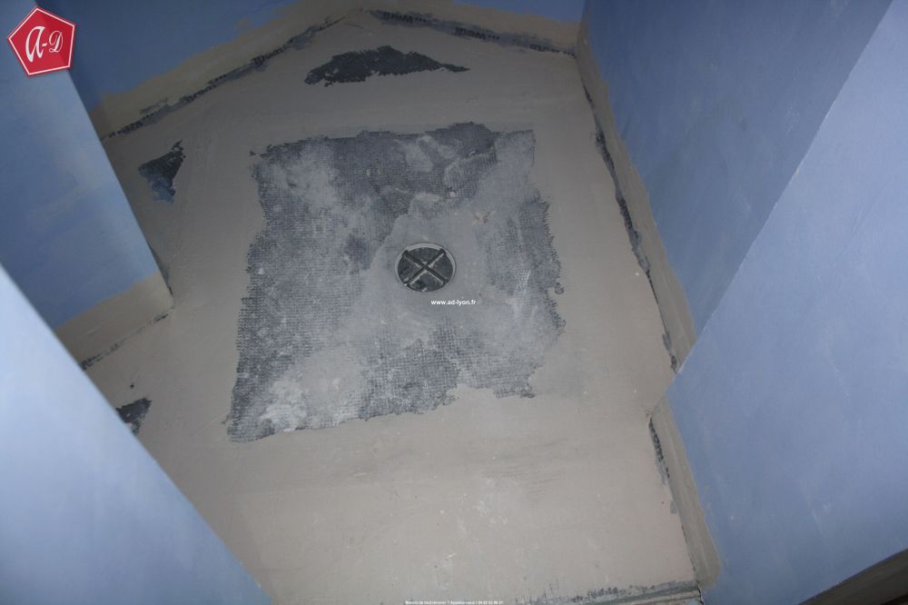 une douche à forme carrée, ronde ou rectangulaire une douche à forme carrée, ronde ou rectangulaire