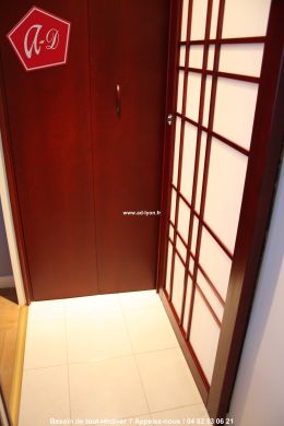 Installation d'une porte coulissante en applique