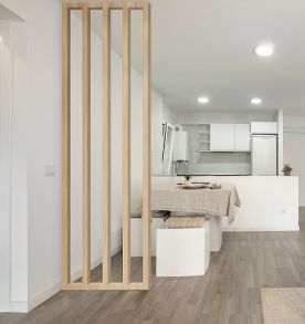 Paroi ajourée bois en chêne ajouré en 5 lames
