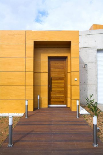 Portes tendances ! Isolante dans différents matériaux